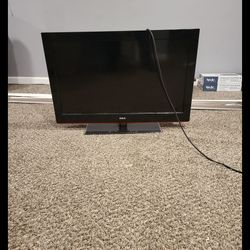 $150 OBO 2 32 Inch Tvs Works Fine On Is A Roku TV  