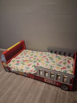 Kids toddler bed