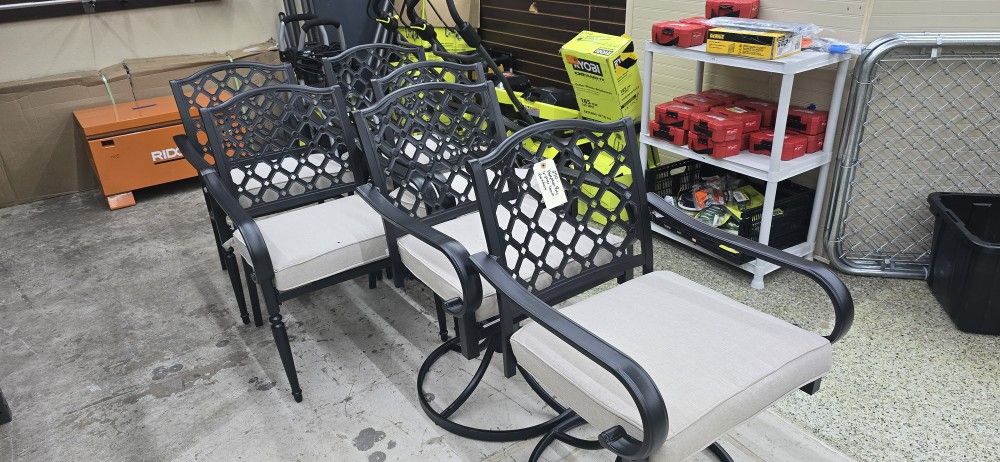 NEW HAMPTON BAY 6 PIECE METAL OUTDOOR FURNITURE WITH CUSHION 4 REGULAR AND 2 WITH 360° SWIVEL HEAVY DUTY 250$ FOR ALL HAVE 2 SETS STILL IN THE BOX!!