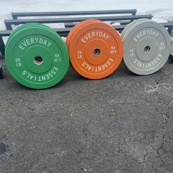  BRAND NEW: EVERYDAY ESSENTIALS BUMPER PLATE SET ✨ 200 LBS TOTAL – NEVER USED 🏋️‍♂️💪