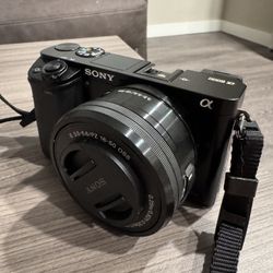 Brand New Sony a6000 kit - Never used!