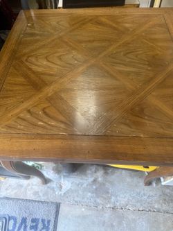 Table & Chairs