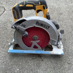 20V Dewalt Circular Saw