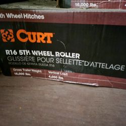 Curt 5th Wheel Roller