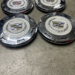 2007 Cadilac Escalate  Rim Center Caps