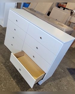 8 Drawer Dresser 