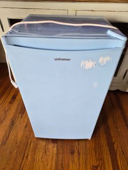 Upstreman Mini Fridge with Freezer, 3.2 Cu.Ft Small Refrigerator Single Door Compact Refrigerator for Dorm Office, Adjustable Thermostat, Low Noise, B
