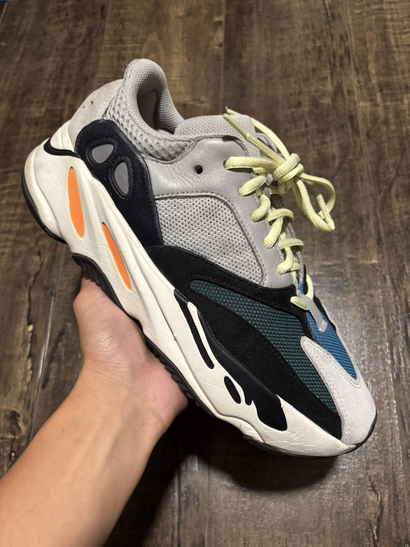 Yeezy 700 Waverunner