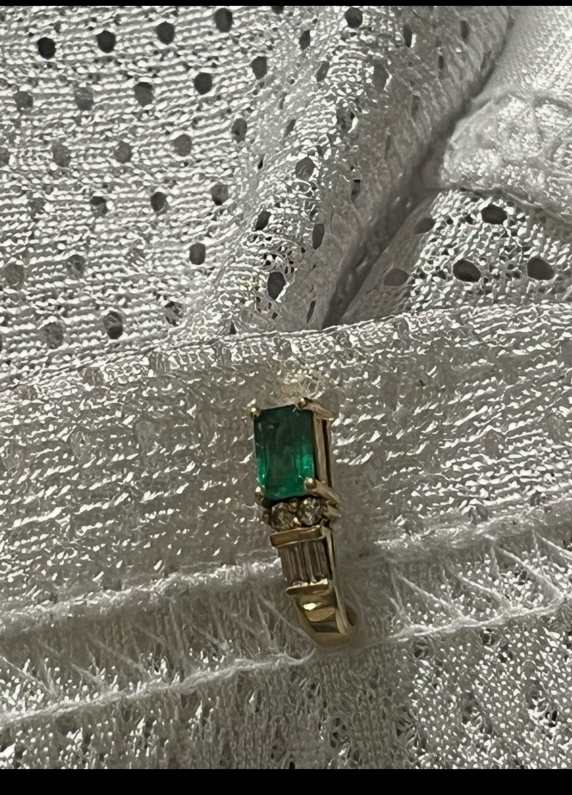 Emerald Diamond 14k gold earring natural stones