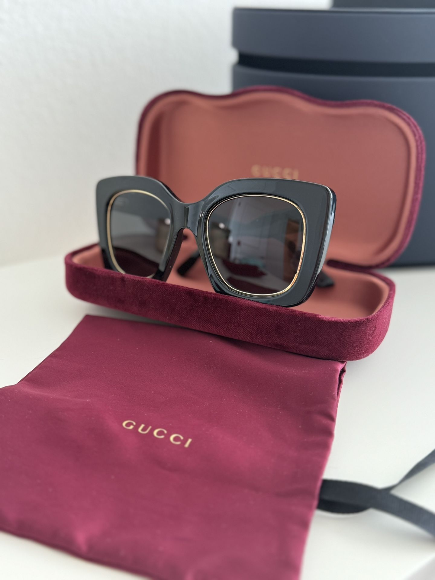 Gucci sunglasses 