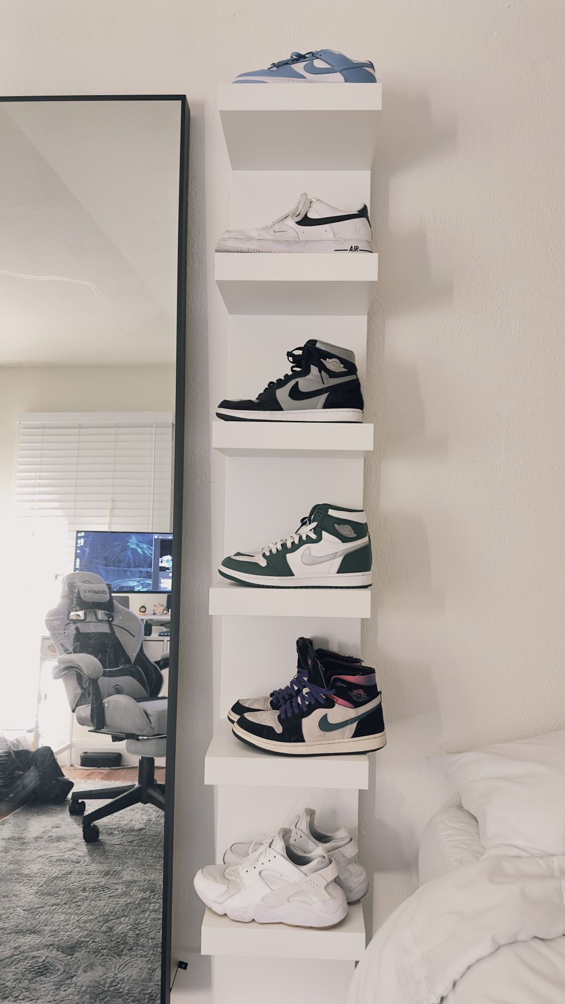 want to sell all these shoes