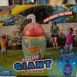 Giggle N Splash Giant Freezer Sprinkler