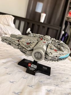 Millennium Falcon LEGO