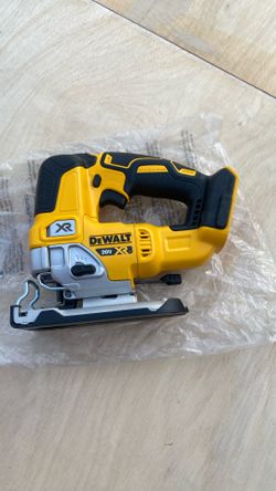 Dewalt Jigsaw. DCS334. Tool Only