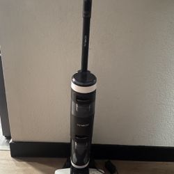 Tineco Floor Mop/Vacuum Used 