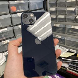 iPhone 13 128 Gb Unlocked Comes With Store Warranty 