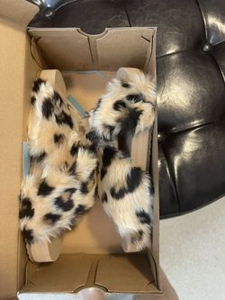 2 Beautiful pairs Of Tom’s Slippers / Shoes Both New In Box Size 8 Take Both 