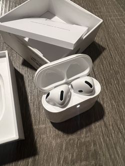 AirPods 4