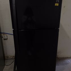 Kenmore Top And Bottom Refrigerator 
