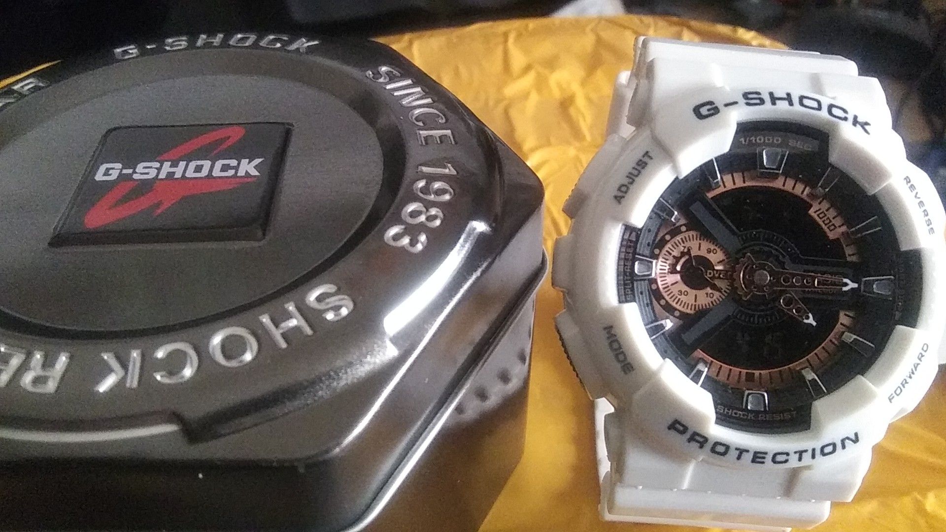 G shock watch with case