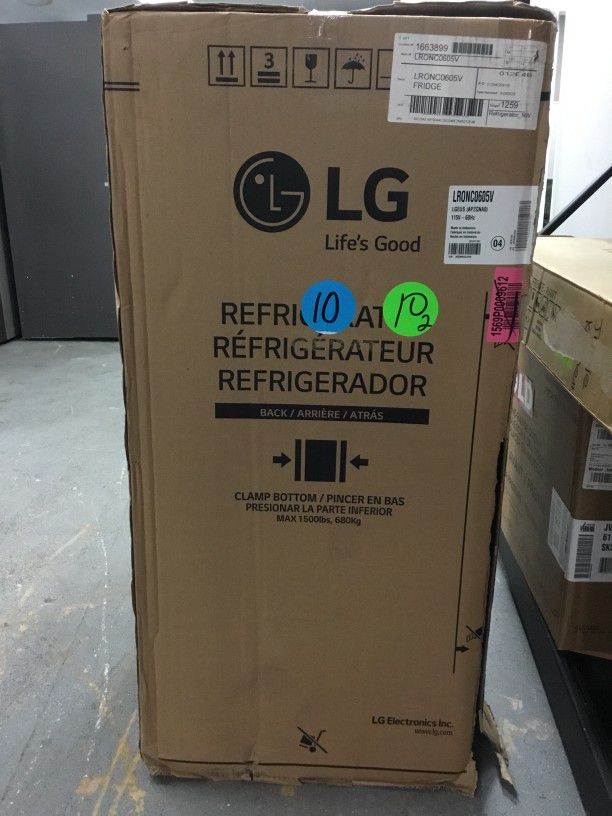 Lg Stainless steel Mini Fridges (Refrigerator) 20 5/8 Model LRONC0605V - 2637