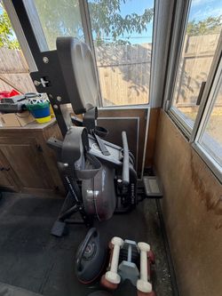 Obsidian Surge Rowing Machine