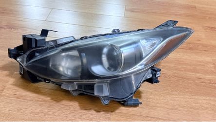 US AUTO - 2016 Mazda3 Driver Side LH Halogen Headlight Assembly OEM Style
