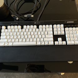 Corsair K95 RGB Platinum Mechanical Keyboard w/ White PBT Double-Shot Keycaps