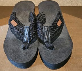 MALIDA Women's Wedge Arch Support Flip Flops size 7 Black