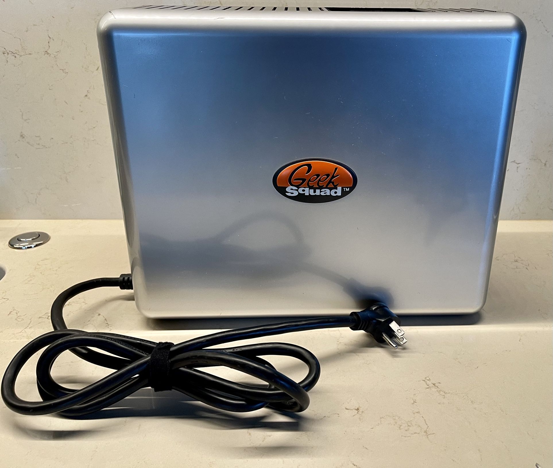 Geek Squad - 1500VA UPS/Battery Back-Up System