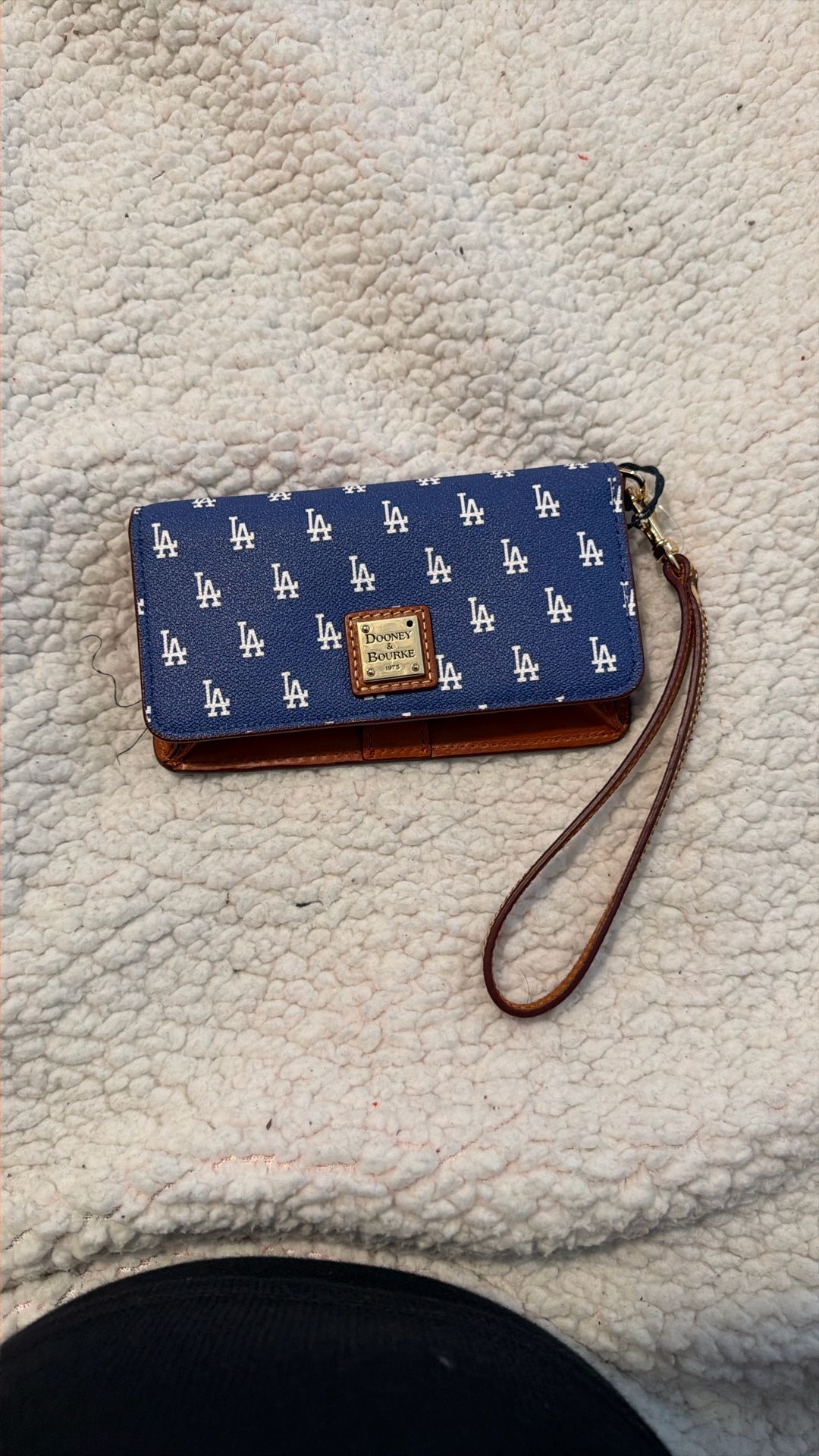 Dooney & Bourke Glasses Wallet/$100 obo