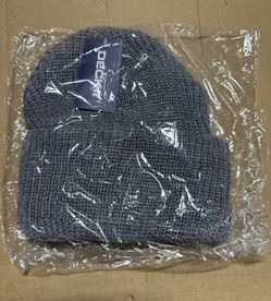 38 Grey DECKY Beanies