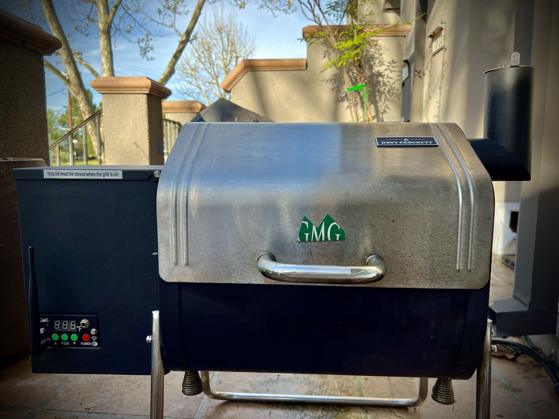 Green Mountain Grills Davy Crockett Tailgate Pellet Smoker - Excellent Condition