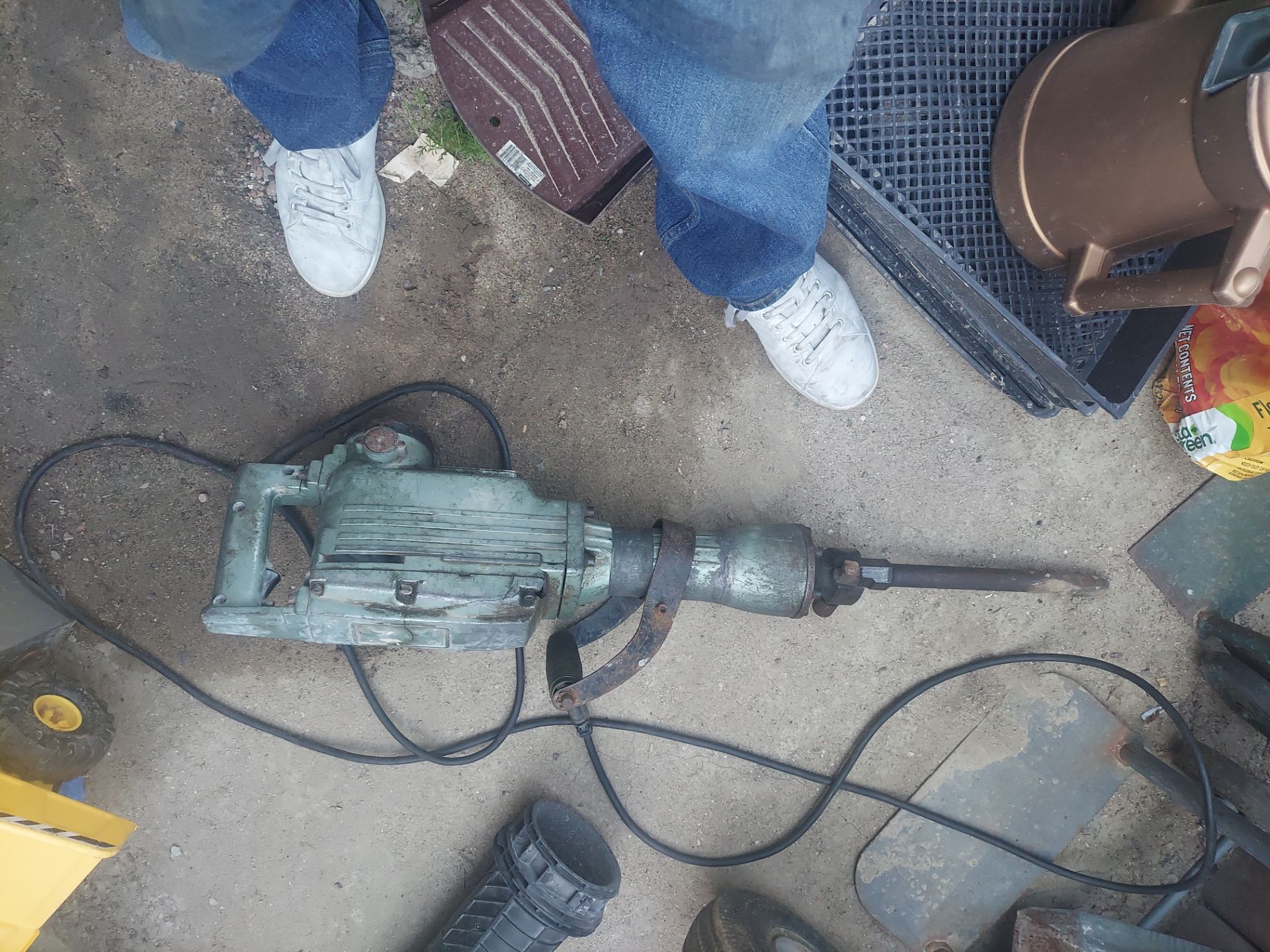 Jack Hammer. Hitachi PH65A