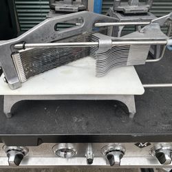Veggie Cutter/ Slicer 