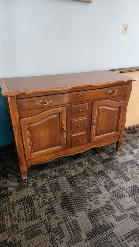 DREXEL FURNITURE Solid Cherry Country French Provincial