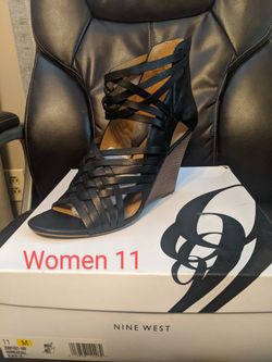 Nine West Strappy Wedge Sandal Women Size 11
