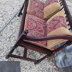 -Hobby airport - small antique bench.