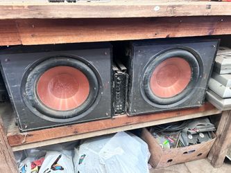 Klipshe home theatre subs
