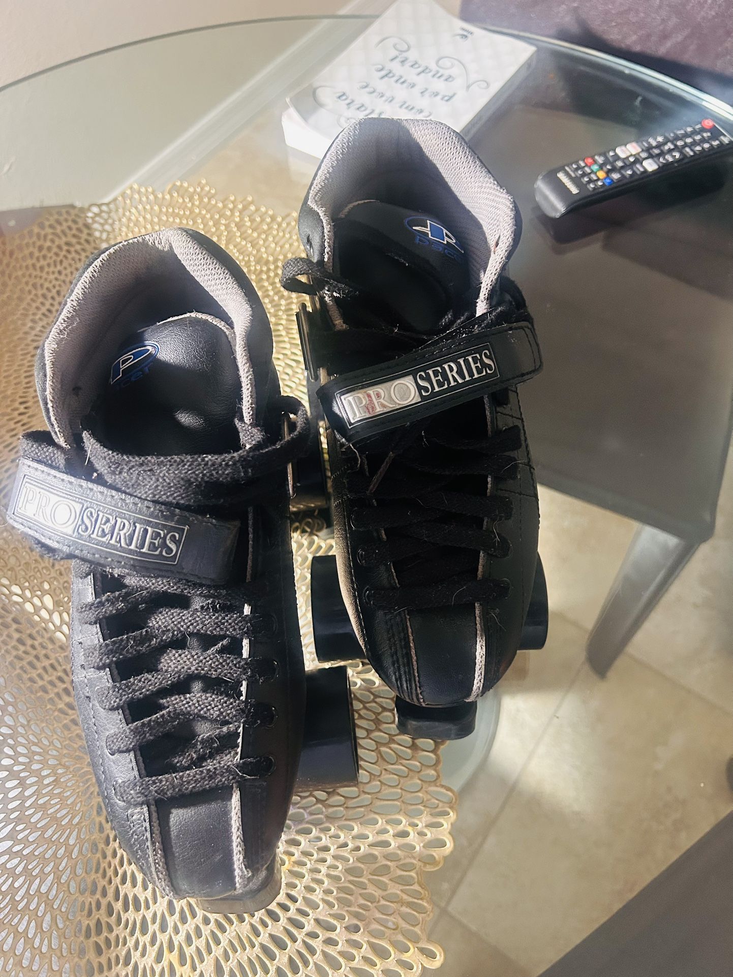 Pro Series Roller Skates – Size 9 – Great Condition