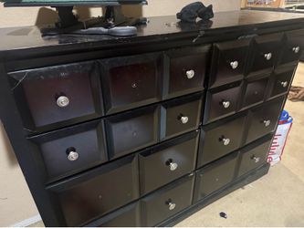 Black dresser