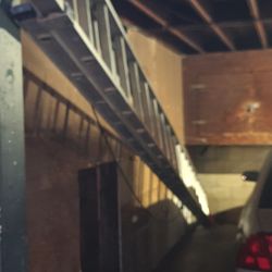 Una Escalera 40 Pies