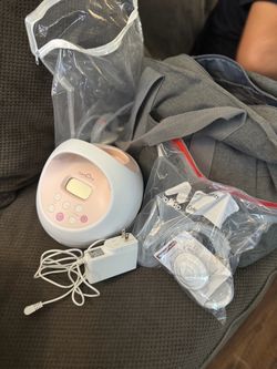 Spectra breast pump with travel bag