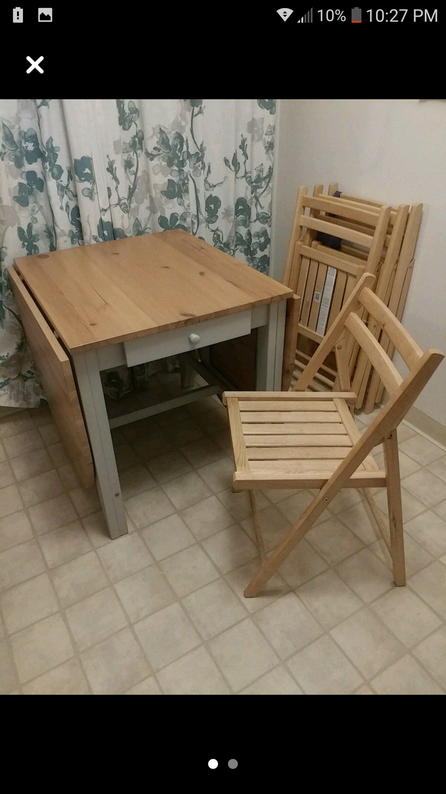 Expandable IKEA kitchen table with 4 chairs
