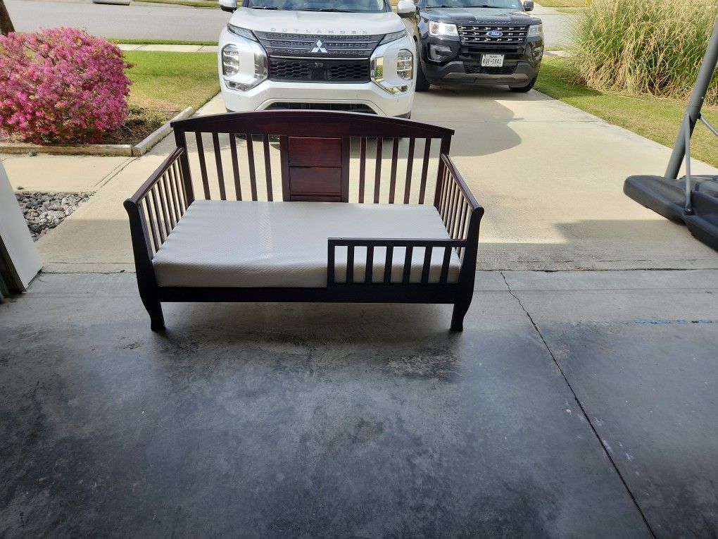 Gently Used Toddler Bed And Mattress