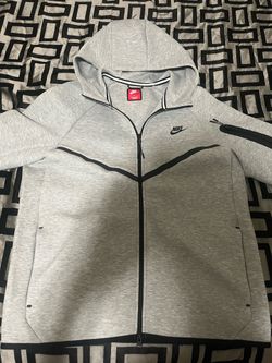 Grey Nike tech