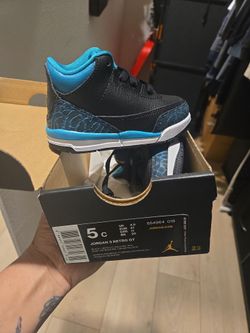 Baby Jordan shoes size 5