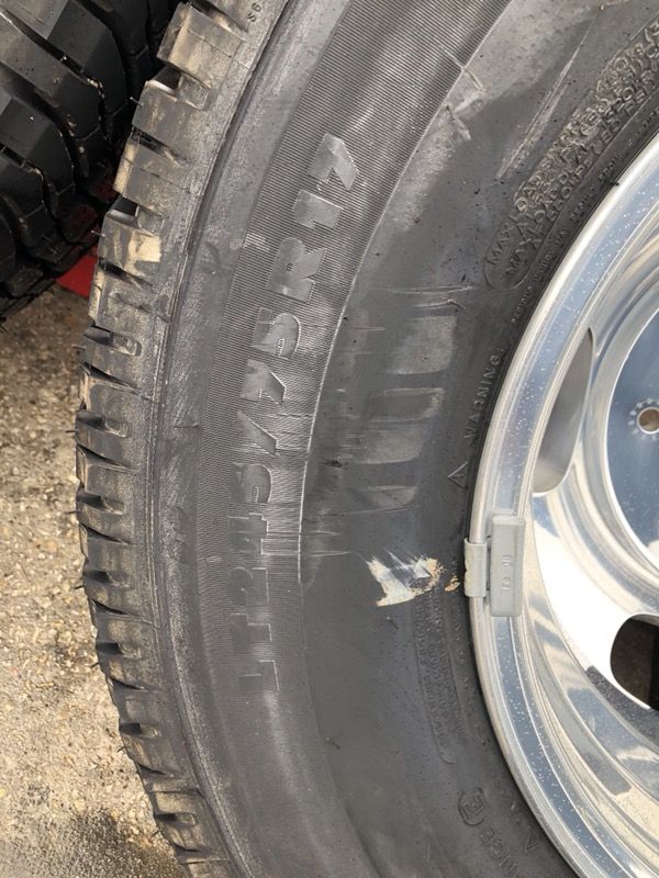 17 inch Ford F350 King Ranch Dually Alcoa factory wheels rims tires