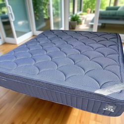 DreamCloud Premier Rest Memory Foam Mattress (1 Queen)