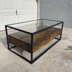Coffee Table (like New)